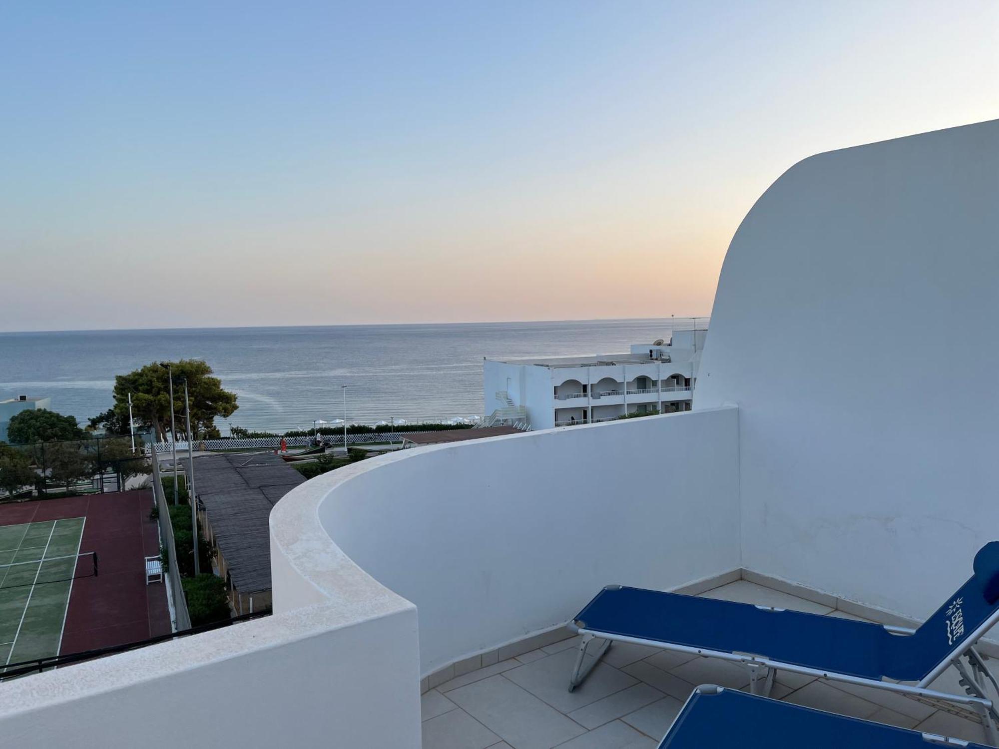 Villa View- Grapevines Villas - Your Sea View Vacation Makrýgialos المظهر الخارجي الصورة